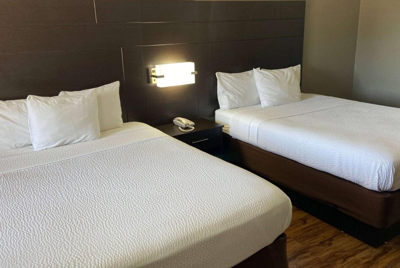Days Inn By Wyndham Tupelo Kültér fotó
